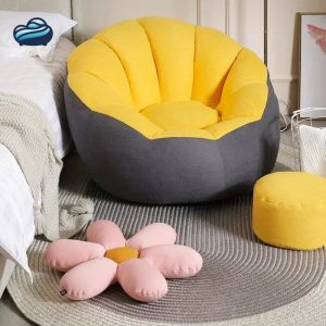gros pouf d interieur